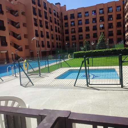 En Madrid, A Unos Minutos Del Aeropuerto Airport Barajas, Plenilunio, Estadio De Futbol Metropolitano, Feria De Madrid, Clinica Navarra Bagian luar foto
